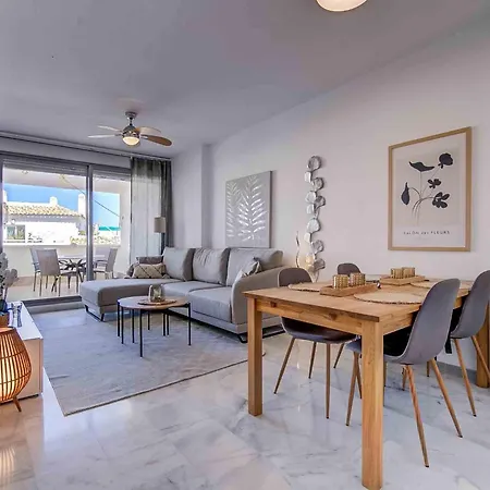 Apartment Rooftop Oasis Fuengirola